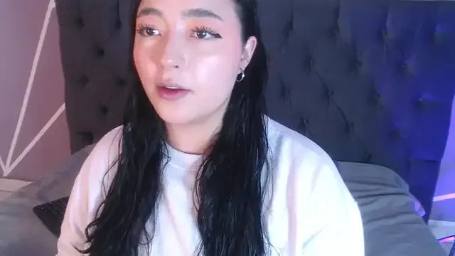 Miss_Loise on StripChat 