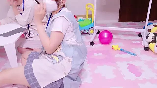 NA-KAREN-V8 on StripChat