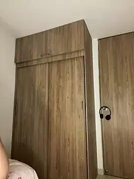 Nickiiiii on StripChat