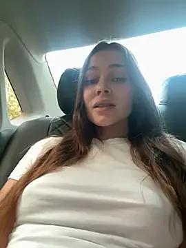nicole111 on StripChat
