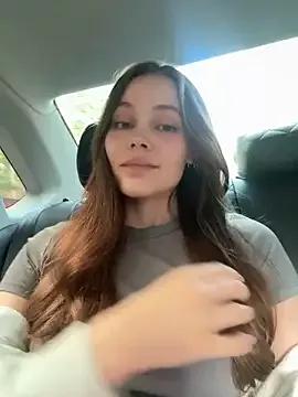 nicole111 on StripChat