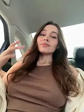 nicole111 on StripChat