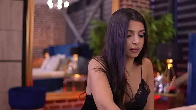 Private NicoleCellini on StripChat