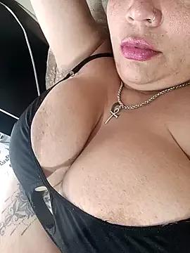 NIKOLE1301 on StripChat