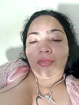 NIKOLE1301 on StripChat