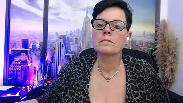 ninarandmann on StripChat 