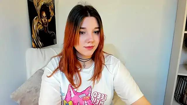 PenelopeOneGrey on StripChat 