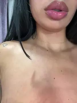 perla_kem_ on StripChat