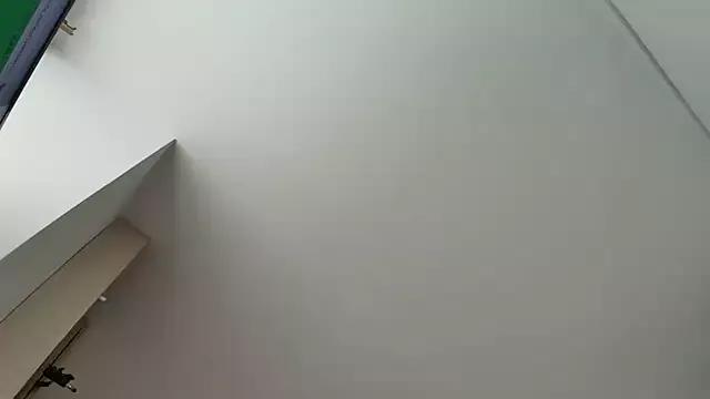 perla_milf4u on StripChat