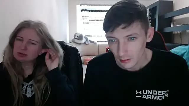 PeterAndJen on StripChat 