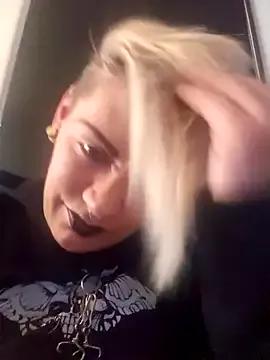 PinkTheHawk from StripChat