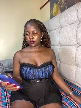 Freechat prettiepearl on StripChat