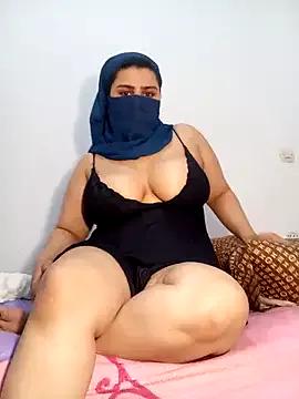 salima95 on StripChat 
