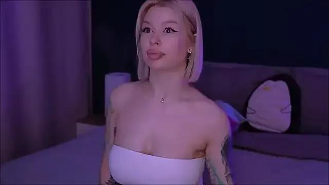 Sasha_Mason on StripChat