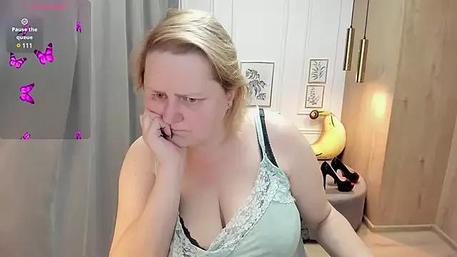 ScarlettSoft on StripChat