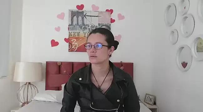 SereneDavos on StripChat 