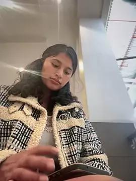 sexi_noemi on StripChat