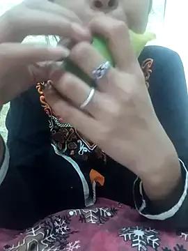 Sexykhushi041 on StripChat