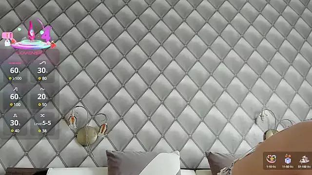 Freechat SEXYQUEEN55 on StripChat