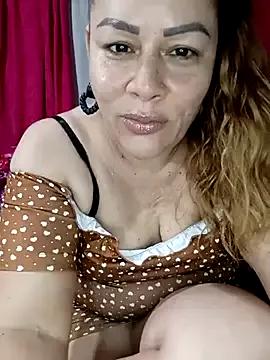 SluttyMilf79 on StripChat