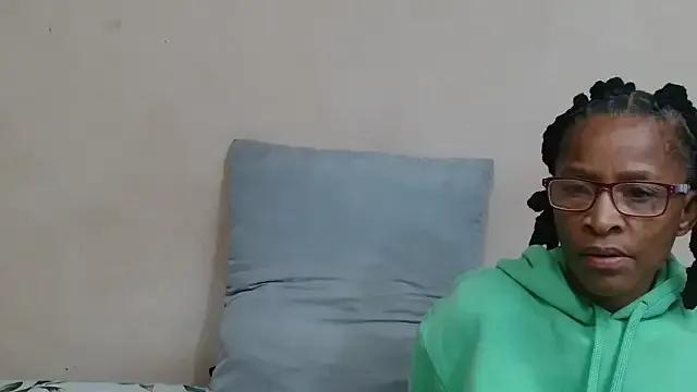 SugarPoppy24xxx on StripChat