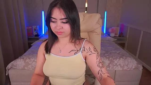 SusieWood on StripChat 