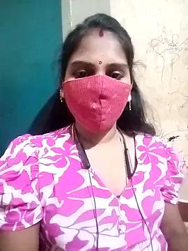 Tamil_roja17 on StripChat