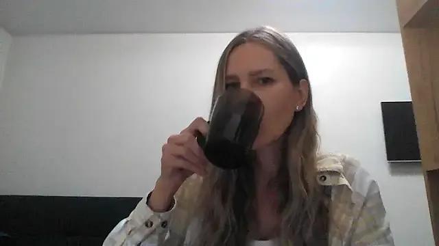 Tavriena on StripChat