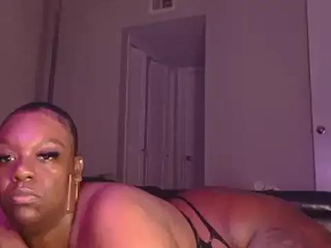 Freechat Thickkemzz41 on StripChat