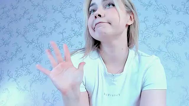 tiny_rony on StripChat 