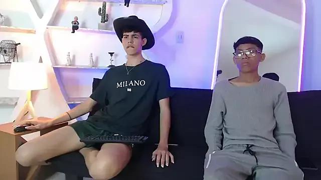 TWINKS_FRIENDS on StripChat