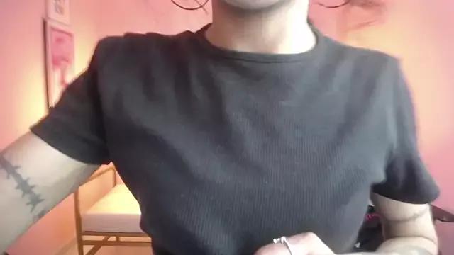 Violetta_Suky on StripChat