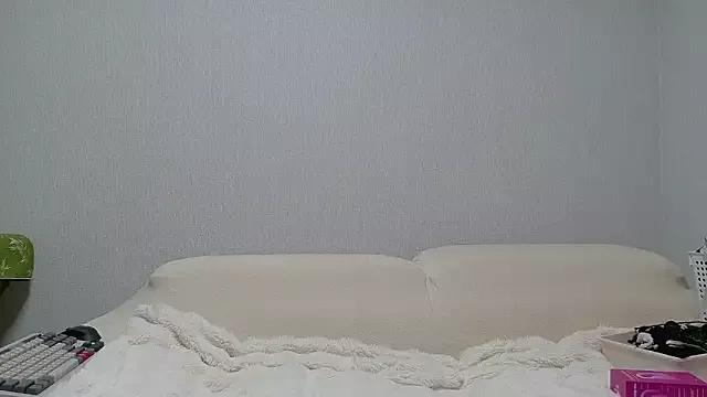 winter11 on StripChat