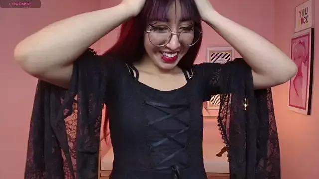 Xayah_77 on StripChat 