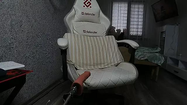 your_pussy18 on StripChat