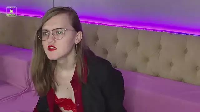 YukoFanee on StripChat 
